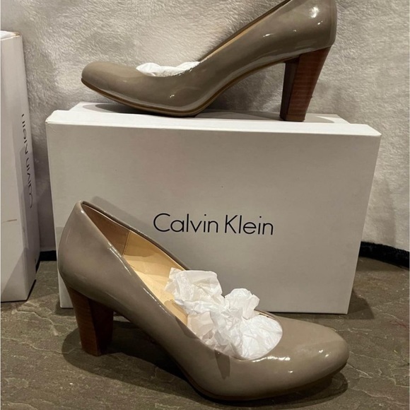 Calvin Klein heels (read description) - Picture 4 of 10